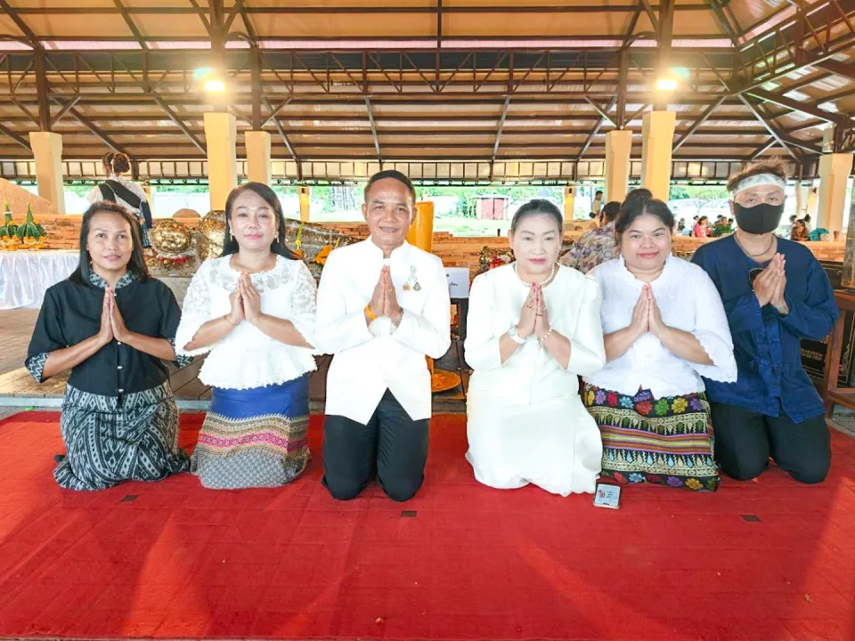 ภาพประกอบข่าว ศธจ.นครราชสีมา ร่วมพิธีเปิดงาน “เทศกาลไหว้พระนอน 1,300 ปี” ประจำปี 2569