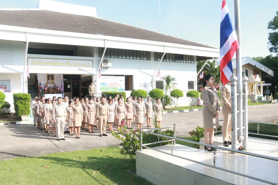 ภาพประกอบข่าว ศธจ.นครราชสีมา จัดกิจกรรมเข้าแถวเคารพธงชาติและร้องเพลงชาติไทย ประจำเดือนมิถุนายน 2569