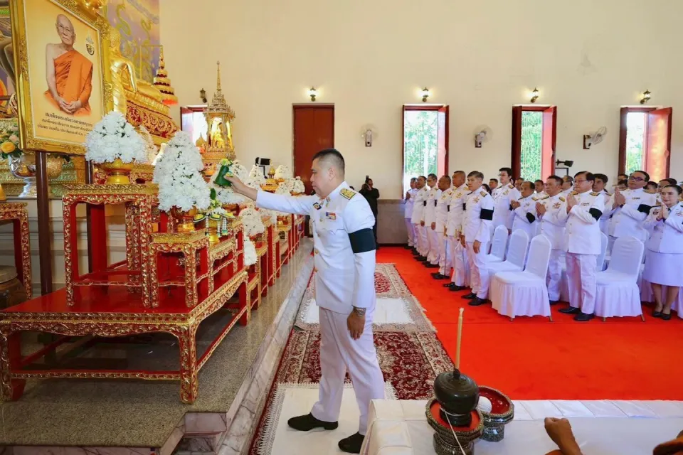 ภาพประกอบข่าว ศธจ.นครราชสีมา ร่วมพิธีเจริญพระพุทธมนต์และทำบุญตักบาตรถวายพระกุศล…
