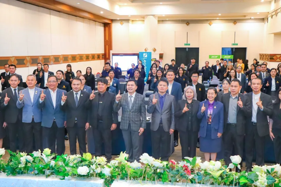ภาพประกอบข่าว ศธจ.นครราชสีมา ร่วมประชุมถอดบทเรียนและยกระดับการบริหารการศึกษา เชิงยุทธศาสตร์อย่างยั่งยืน…