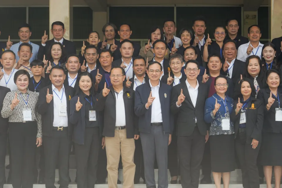 ภาพประกอบข่าว ศธจ.นครราชสีมา ร่วมพัฒนาทักษะศึกษาธิการจังหวัด “โครงการยกระดับทักษะและสมรรถนะผู้นำการขับเค…